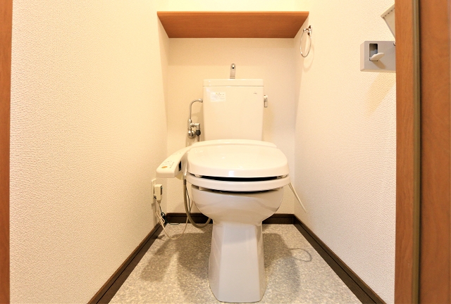 ウォシュレット完備です