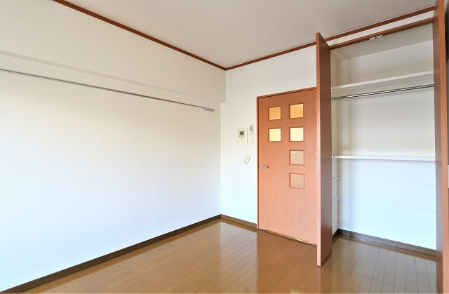 仕切りがあり使いやすい収納です