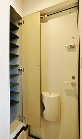 シューズボックスもたっぷり収納できます