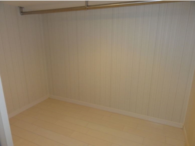 ウォークイン並みに広い床下収納でお荷物の多い方も安心