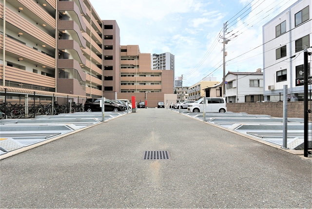 機械式駐車場です