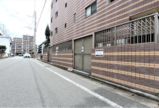 共用のゴミ置き場があります