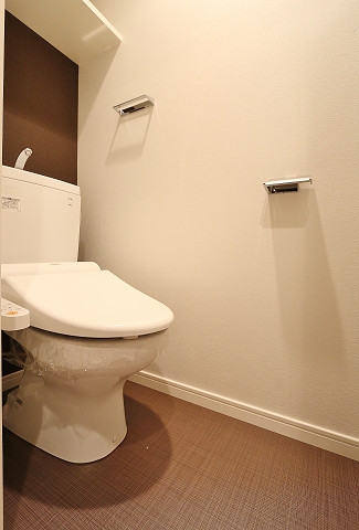 ウォシュレット付いてます