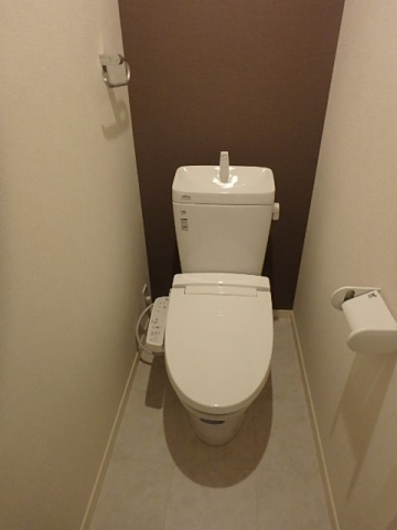 清潔感のあるトイレです