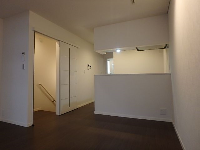 カウンターキッチンで開放感があります