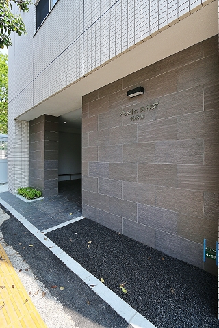屋根付き駐輪場です
