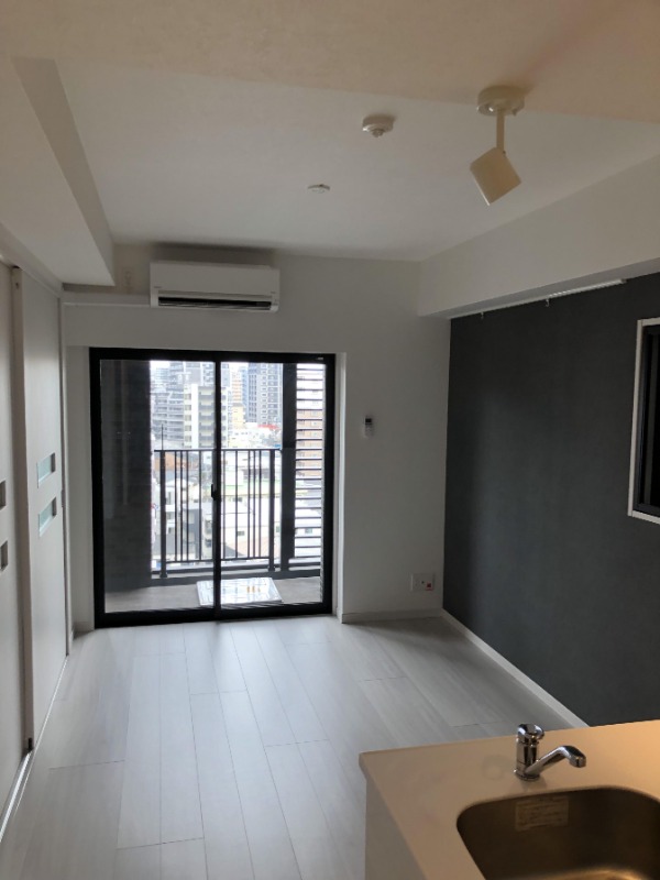 白を基調としたオシャレな空間ですね