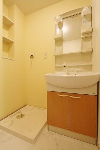 独立洗面もしっかりと。