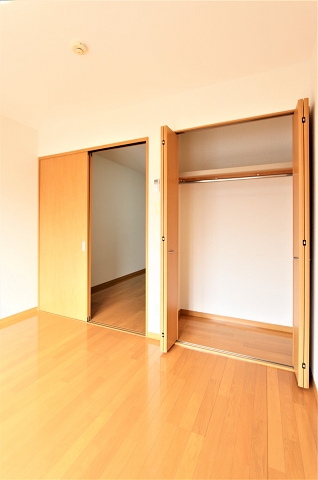 お洋服などはこちらへ