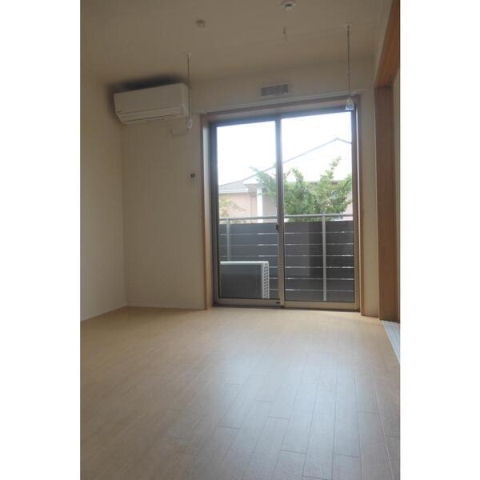 明るいリビングですね