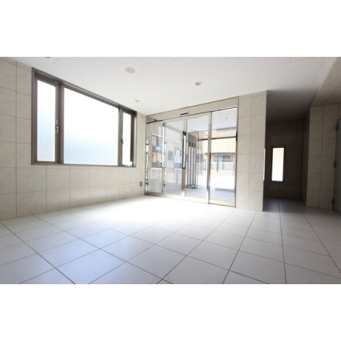 広々とした共用部ですね