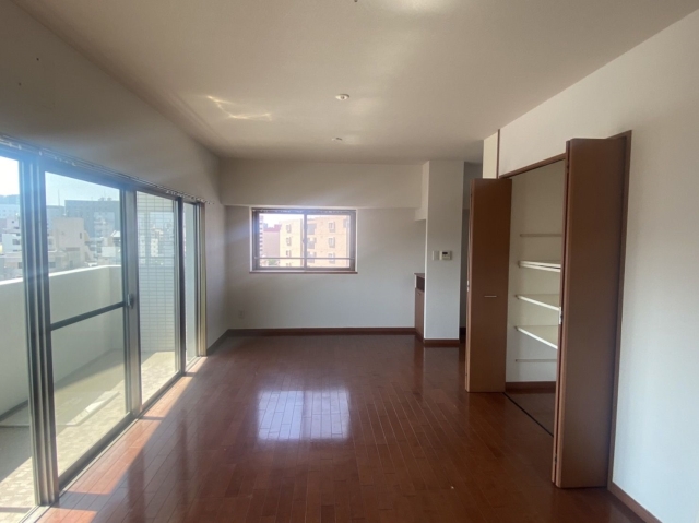 15帖の広々リビングです