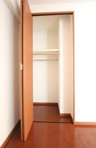 お洋服がたくさん収納出来ます