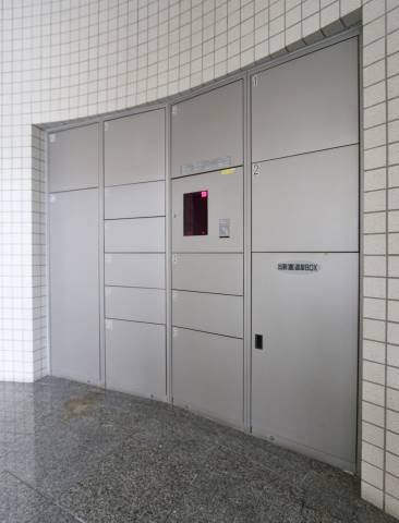便利な宅配ボックス完備