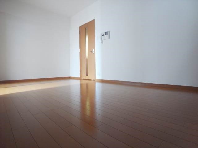 角部屋で日当たりも良好ですよ