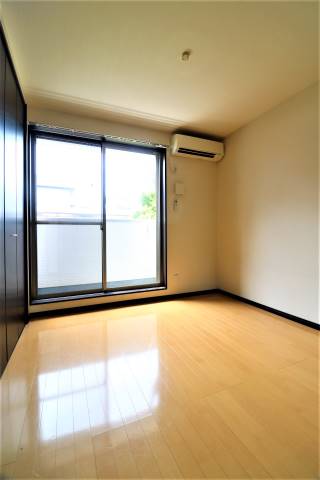 家具の配置がしやすいお部屋です。