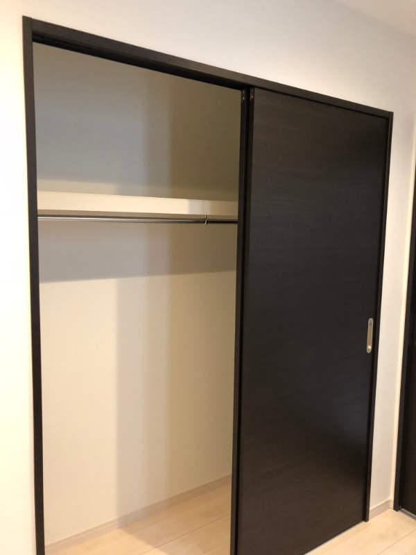 お荷物はこちらへ。