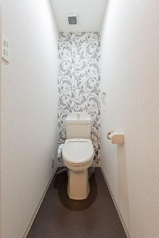 ウォシュレット完備で快適です