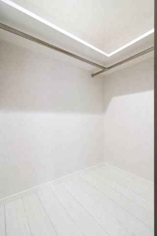 ウォークインクローゼットも御座います