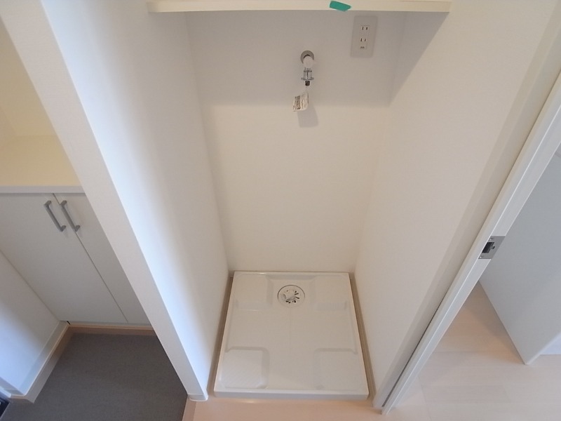 もちろん室内洗濯機置場です。