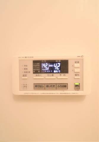浴室の中でもボタン一つでラクラクです