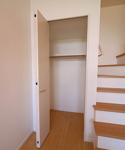 クローゼットもたくさん入ります