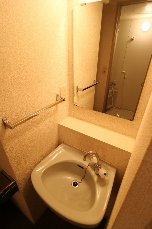 お出かけ前の身支度はこちらにて