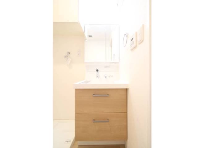 引き出し式になっており使いやすいです