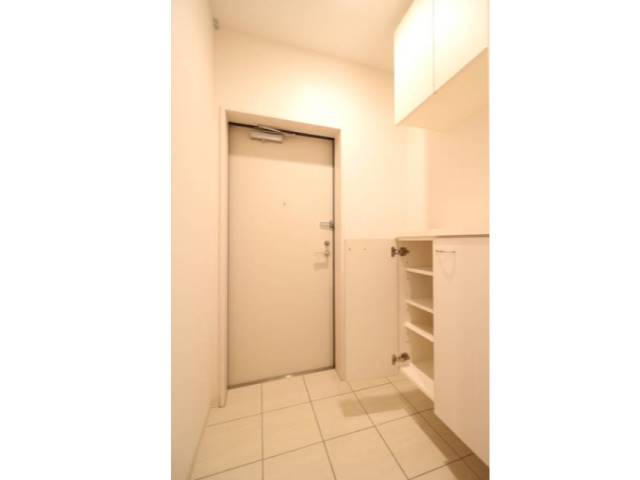 沢山荷物があっても窮屈感のない玄関です