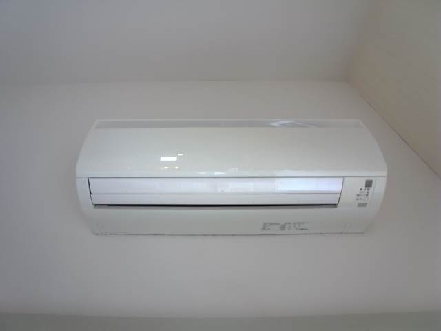 エアコン付きで年中快適に過ごせますね