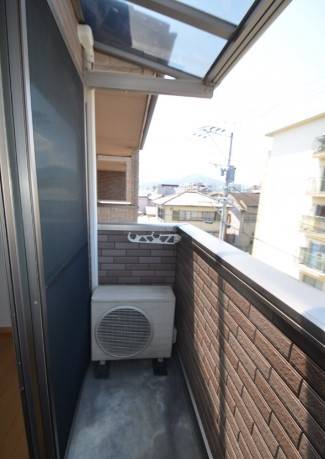 洗濯物はこちらに干せます