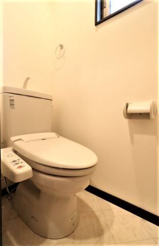 清潔感のあるトイレです。