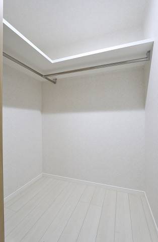 大容量のウォークインクローゼット
