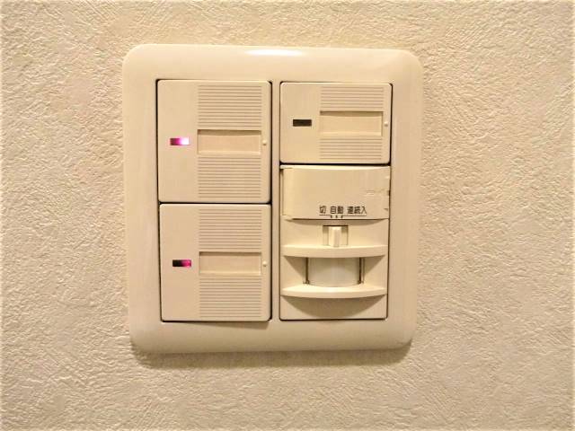人感センサーで自動点消灯。