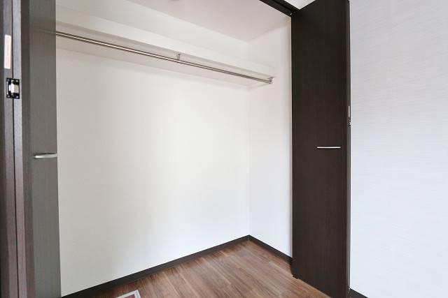 お洋服はこちら