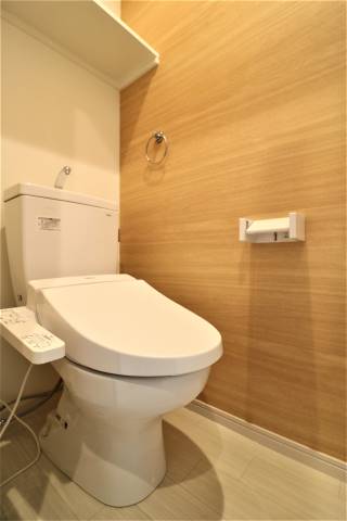 温水洗浄便座完備です
