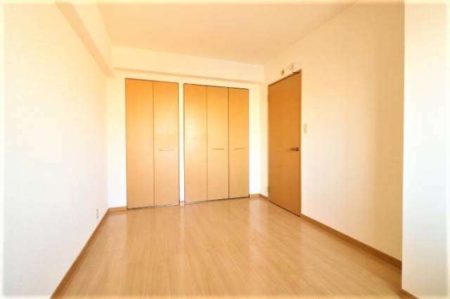 こちらもフローリングです