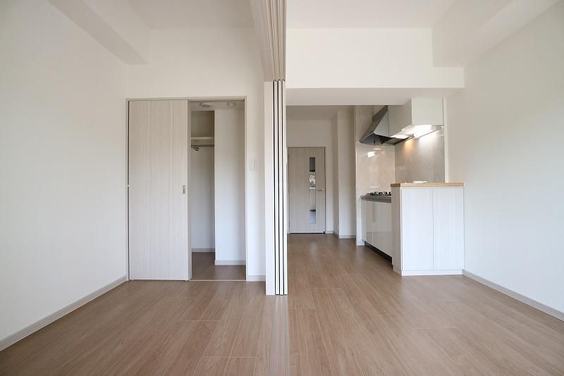 家具の配置がしやすいお部屋です