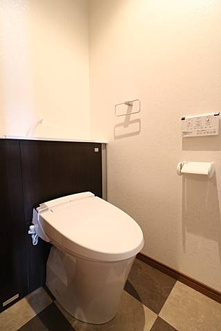 清潔感のあるトイレです