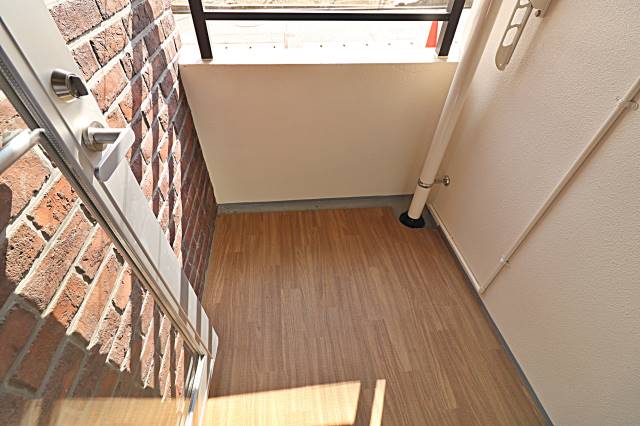 天気の良い日は椅子を置いて読書でもどうですか