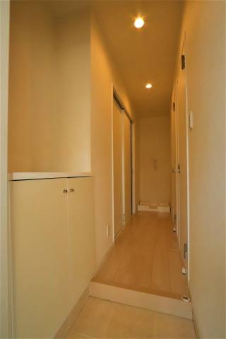 玄関収納も完備しております