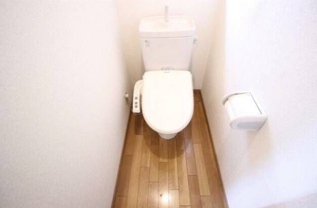 ウォシュレット付きで快適です