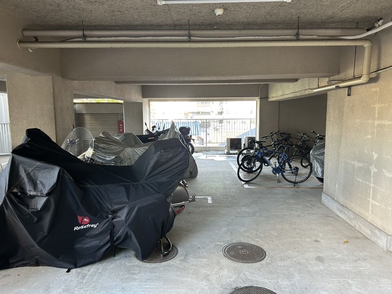 自転車・バイク雨に濡れる心配ありません