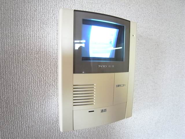 モニターホンで安心です。