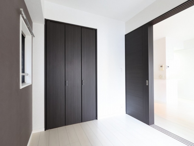 白を基調としたお部屋です
