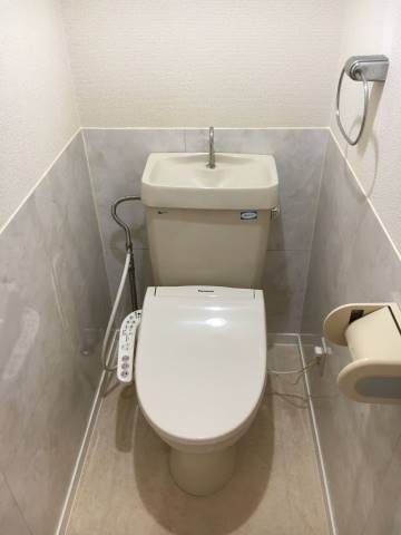 ウォシュレット完備で快適ですね