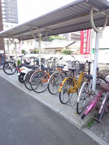 駐輪スペースもございます