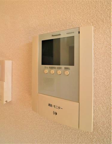 来訪者の顔が確認できるので安心ですね