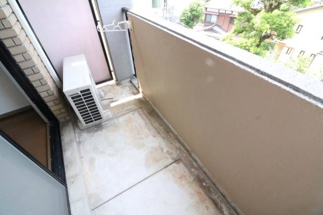 洗濯物はこちらに干せます