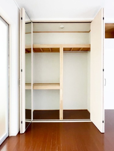 たっぷり収納できるクローゼットです